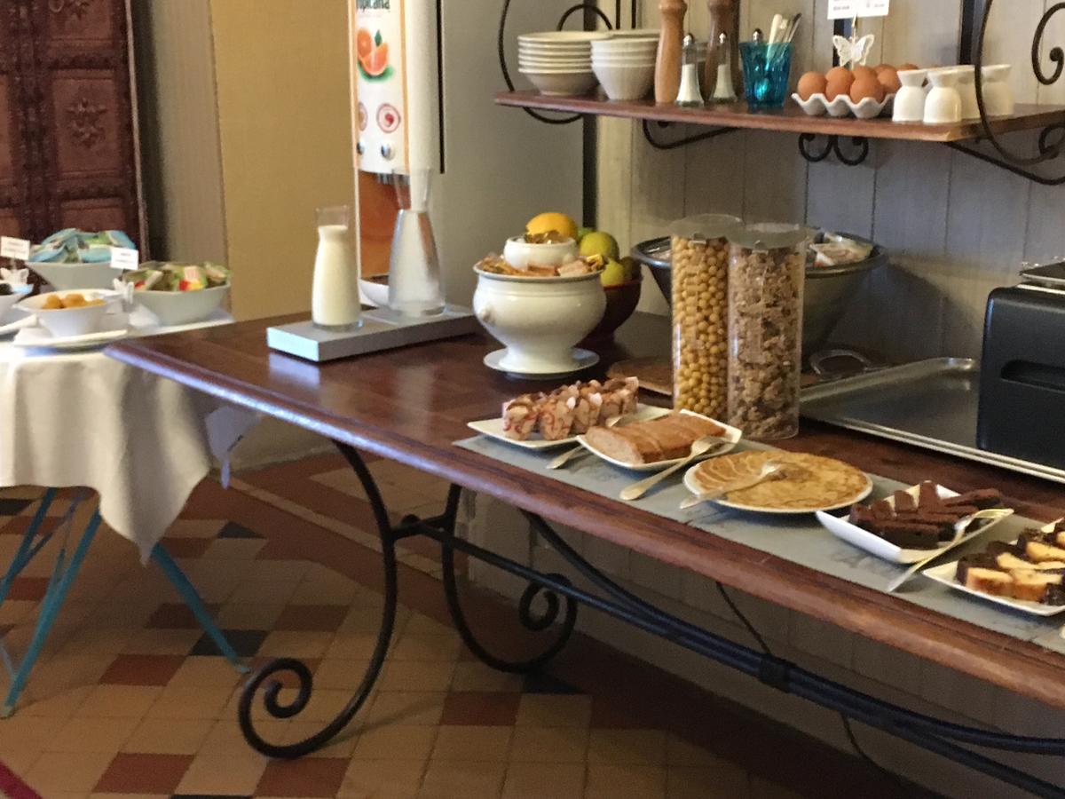 La Roseraie Hotel Restaurant Монтіньяк Екстер'єр фото